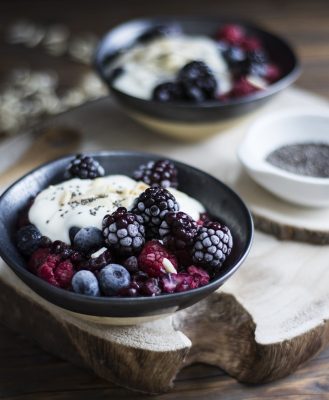 berries and yoghurt